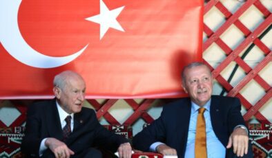 Açılım Gecesi: Hükümet İçindeki Gerilim ve Perspektifler