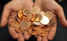 Altın Fiyatlarında Yeni Dönem: Ons 3.550 Doları Aşarken Gram Altındaki Sinyaller ve Kısa Vadeli Senaryolar