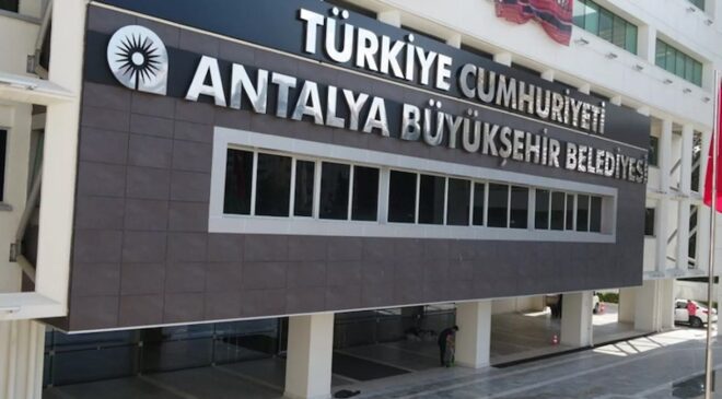 Antalya’da Kaçakçılık ve Organize Suçlarla Mücadele Operasyonu: 21 Gözaltı, 14 Şüpheli Adliyede