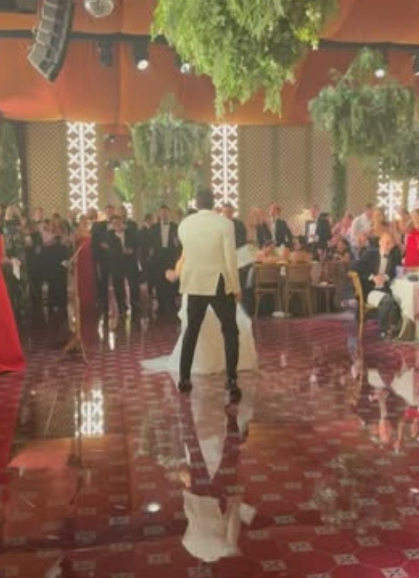 Aslı Angın ve Ahmet Onur’un İsviçre’deki Düğünü: Türk Sosyetesinin Yeni Buluşması