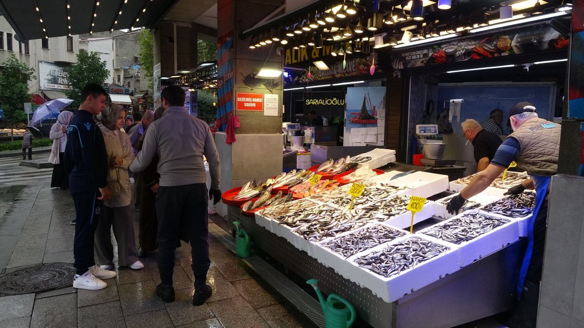Balık Sezonuna Hamsiyle Başlayan Karadeniz: Palamut Sessiz, Hamsi Çok