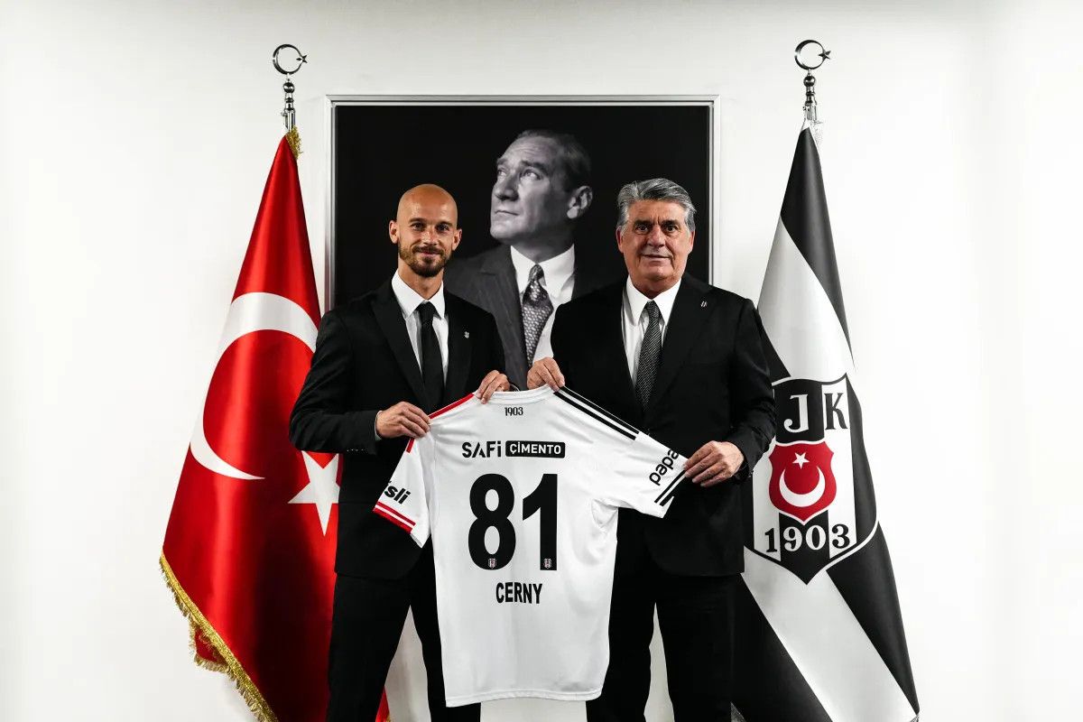 Beşiktaş, Vaclav Cerny ile 3+1 Yıllık Anlaşmaya Varışını Kamuoyuna Duyurdu