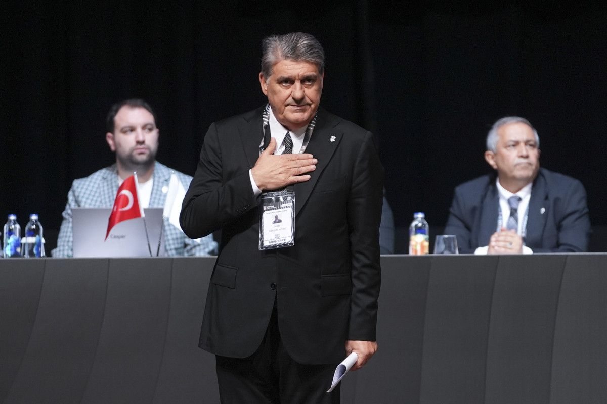 Beşiktaş-Yönetiminin Kanat Transfer Çalışmaları ve Başkanın Açıklamaları
