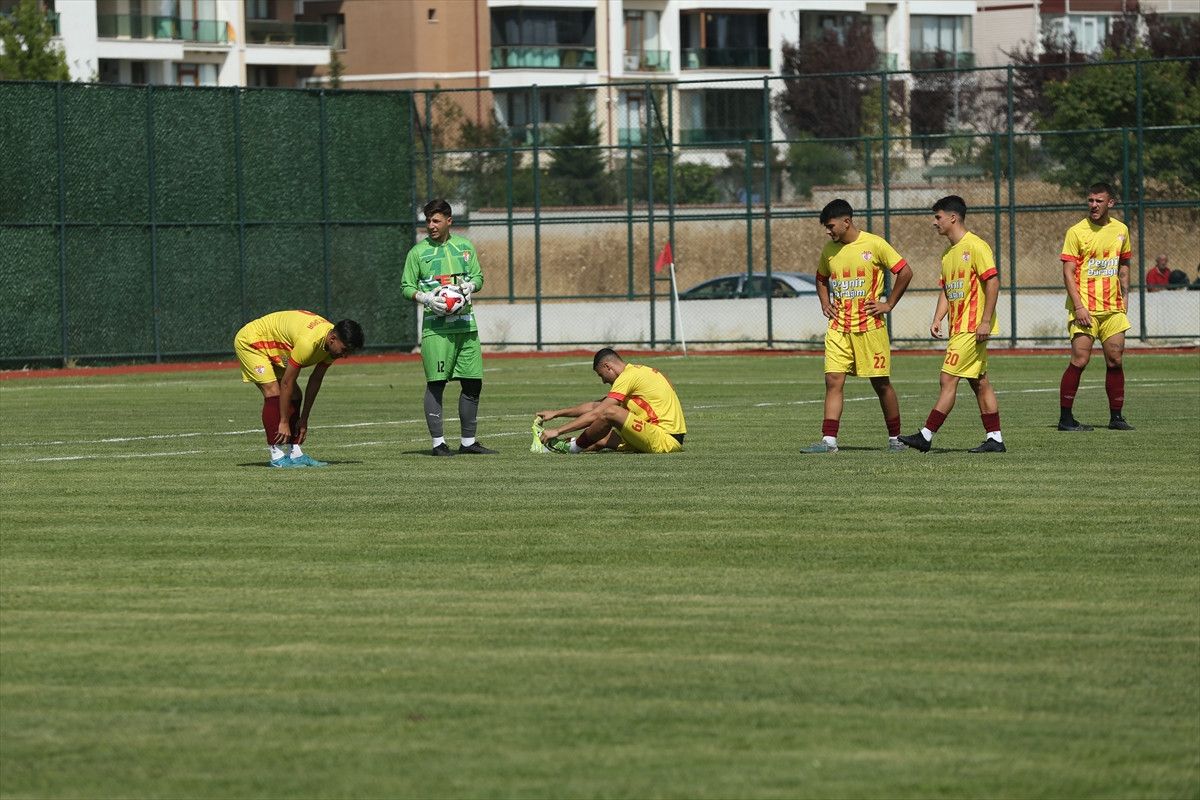 Edirnespor, Somaspor Maçı 6 Kişiyle Devam Etti ve Tatil Edildi