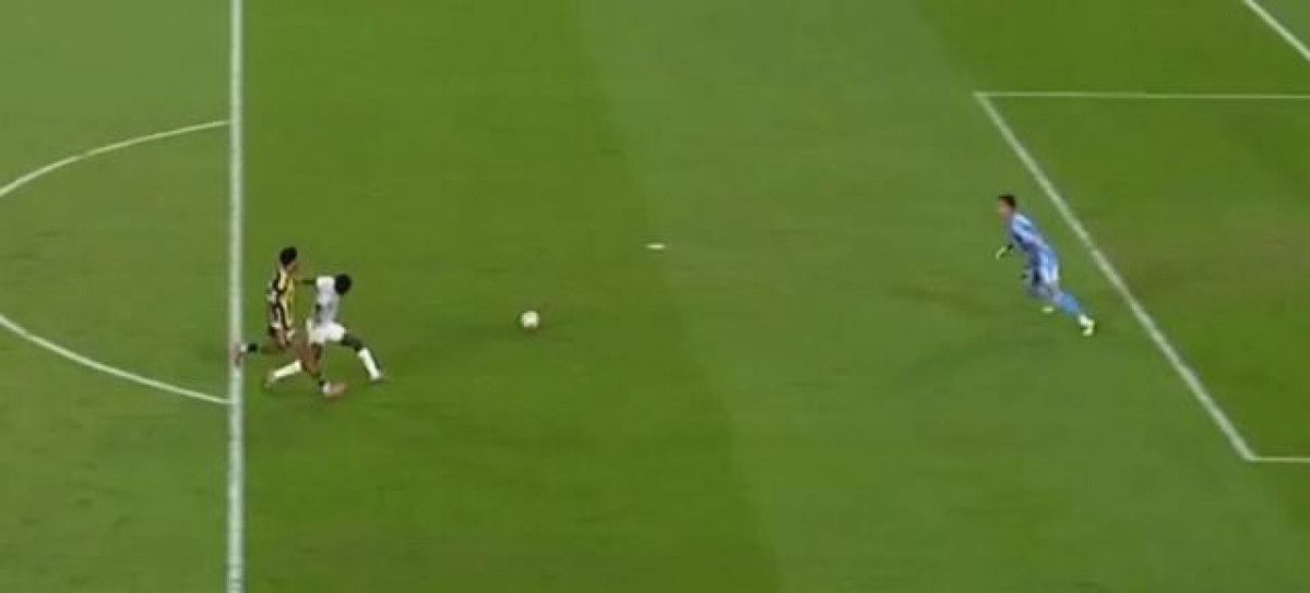 Fenerbahçe-Alanyaspor Maçındaki Hakem Kararları Üzerine Uzman Yorumları ve Anlık Değerlendirmeler