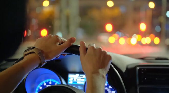 Gece Görüşünüzü Geliştirmek İçin Sürücüler İçin Pratik Rehber: Gece Körlüğü ve Önlemler