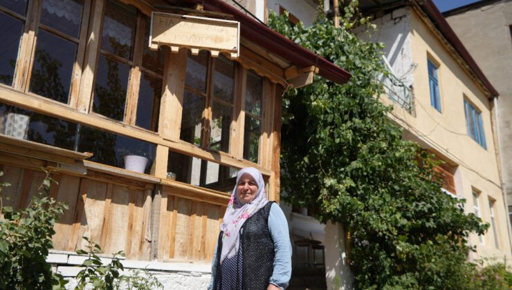Gelin Geldiği Evi Kendi Evi Gibi Sahiplendi: Meyve Ağaçlarıyla Dolu Mahalle Sokağı