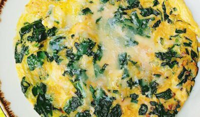 Ispanaklı Omlet: Besleyici Bahar Kahvaltısına Doyurucu Bir Başlangıç