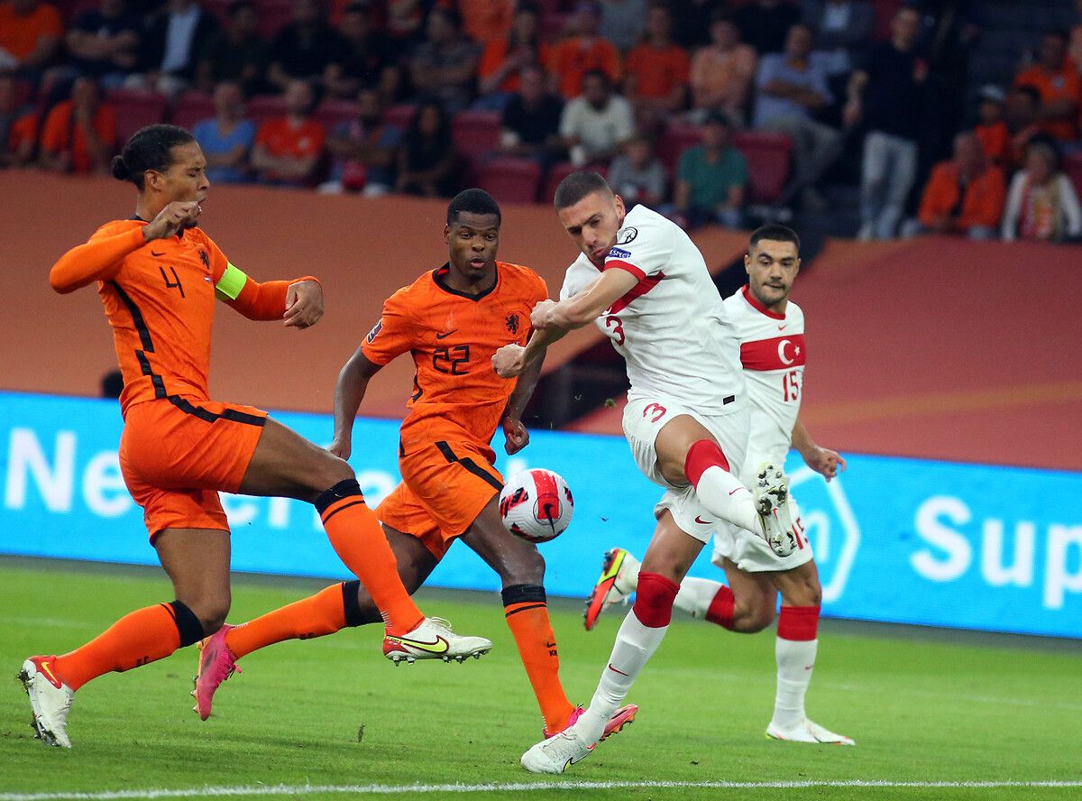 İspanya Büyük Galibiyet: Türkiye Milli Takımı 6-0'lık Yenilgiye Sahip Bir Maçı Konya'da Yaşadı