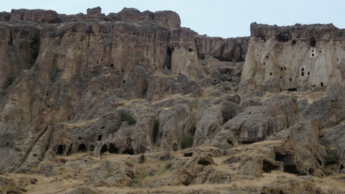 Kayadan Oyma Yapı: Alt Kilise, Üstü Camii Olarak Kullanılan 800 Yıllık Tarih