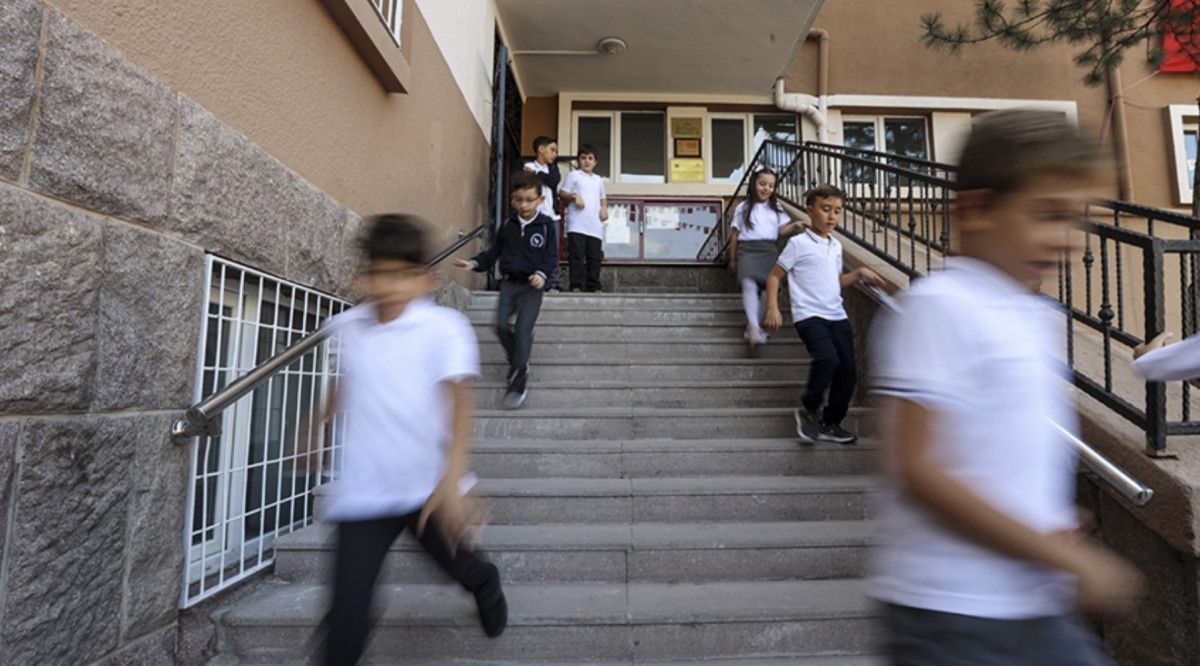 Okulların Yeni Yılı: Müfredat Değişiklikleri ve Dijital İçeriklerle Destek