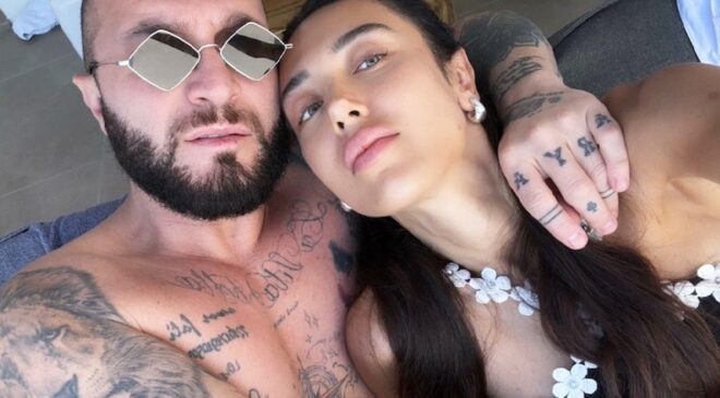 Santorini’deki Sürpriz Kahvaltı: Berkay ve Özlem Ada Şahin’in Tepkisi