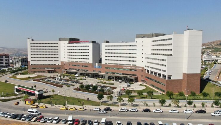 Şehir Hastaneleri ve Köprü-Otoyol Özelleştirme Tartışması: Kaynak Aktarımı ve Yatırım Stratejileri