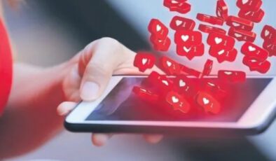 Şiddet Algısı ve Dijital Ortamda Etkileşimler: Ortaokul ve Ortaöğretim Öğrencileri Üzerindeki Etkiler