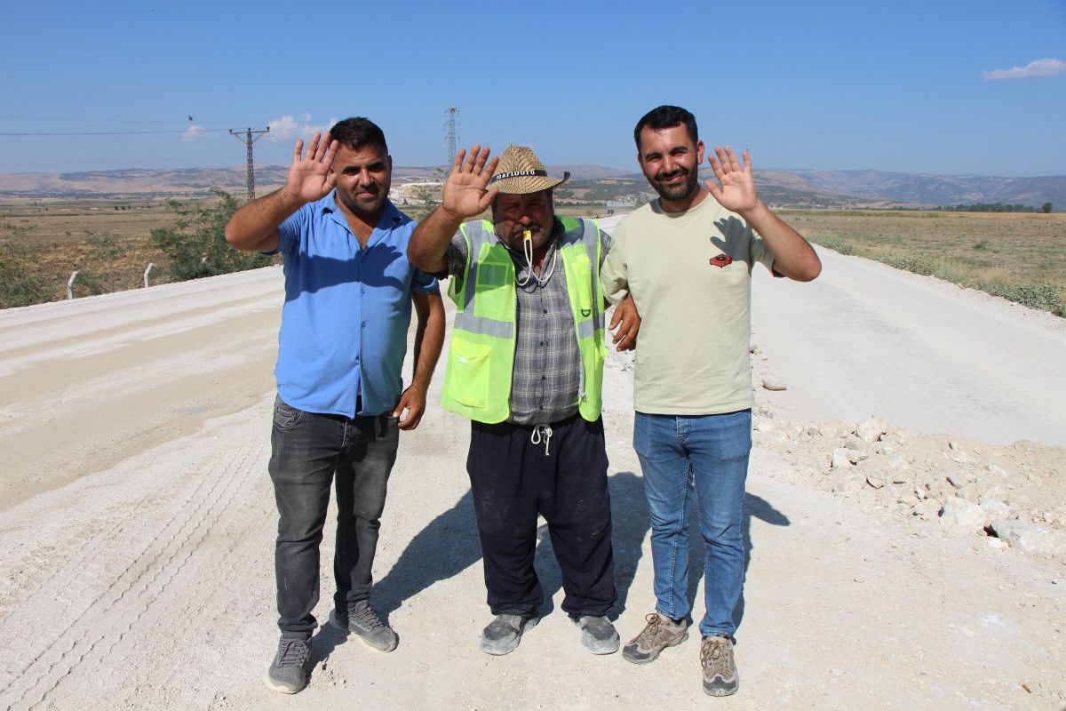 Tozlu Yolda Moral Delen Özcan Selim Çıtak: Sürücülerin Umudu ve Güvenliği İçin Koşulsuz Atılım
