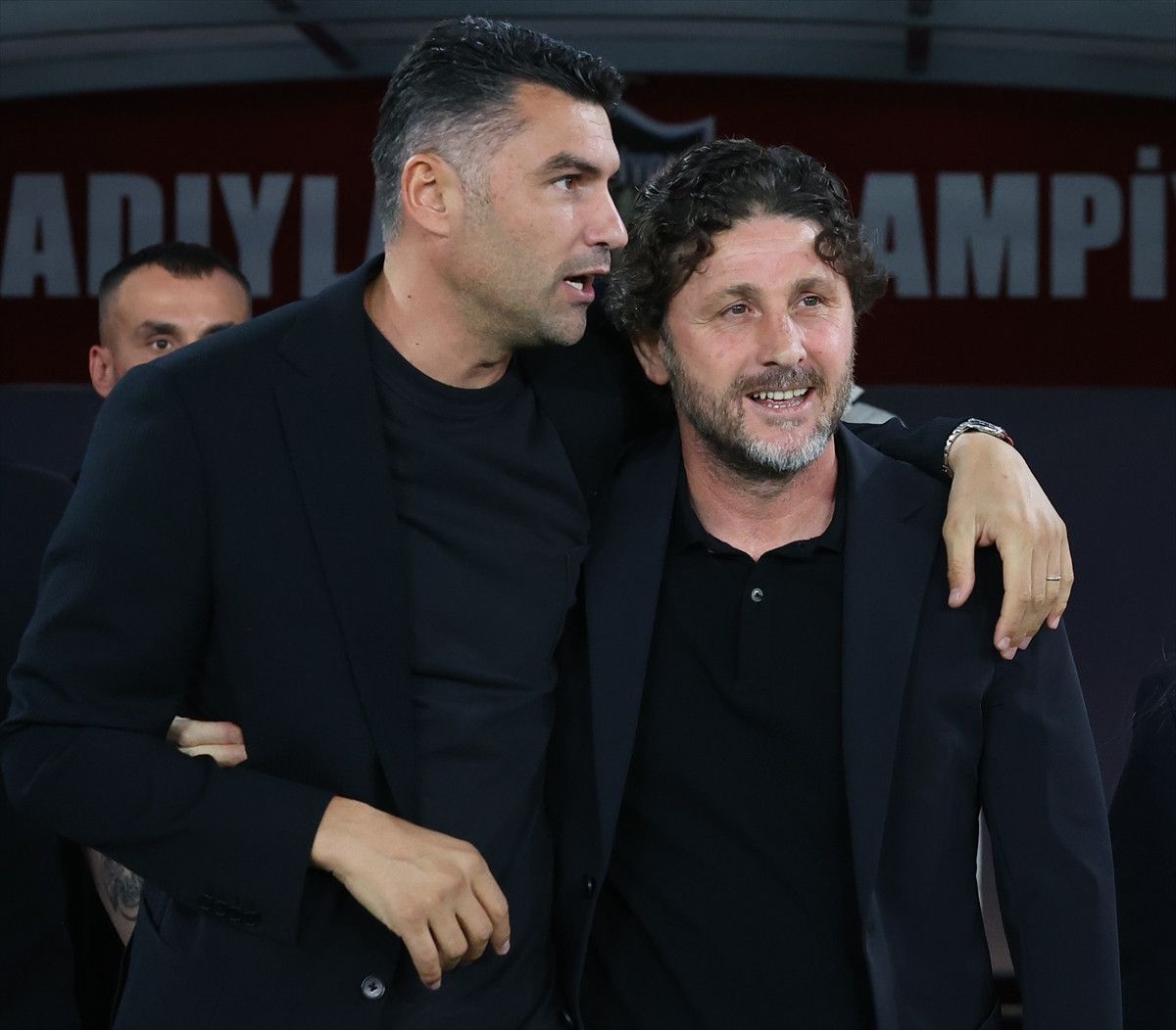 Trabzonspor-Gaziantep FK Maçı Sonrası Tekke’den Açıklamalar: Oyun Kontrolü ve Kaos Üzerine