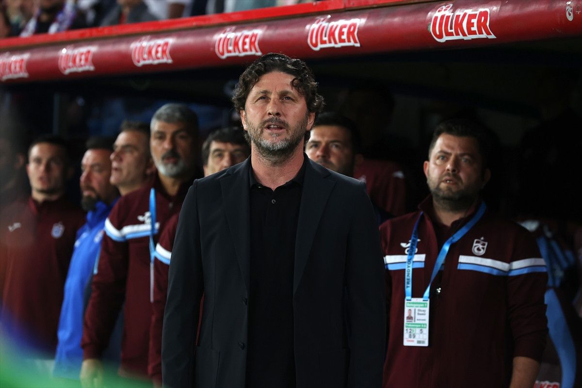 Trabzonspor-Gaziantep FK Maçı Sonrası Tekke’den Açıklamalar: Oyun Kontrolü ve Kaos Üzerine