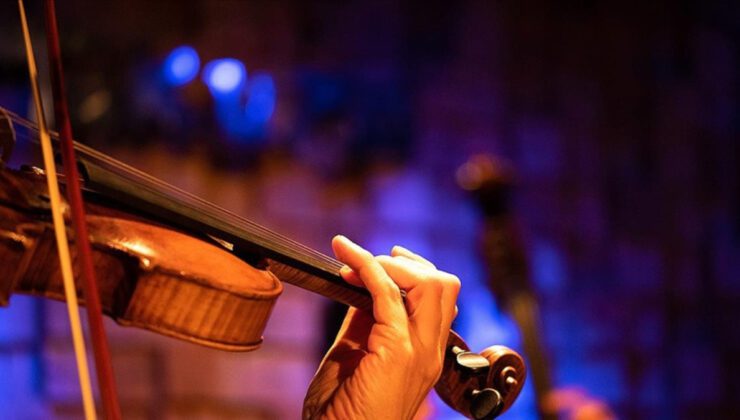 Yaşlı Müzisyenlerin Beyin Faaliyetlerinde Düşük Çaba ile Odaklanma Yeteneği: Müzik Eğitiminin Bilişsel Rezervi Üzerindeki Etkisi